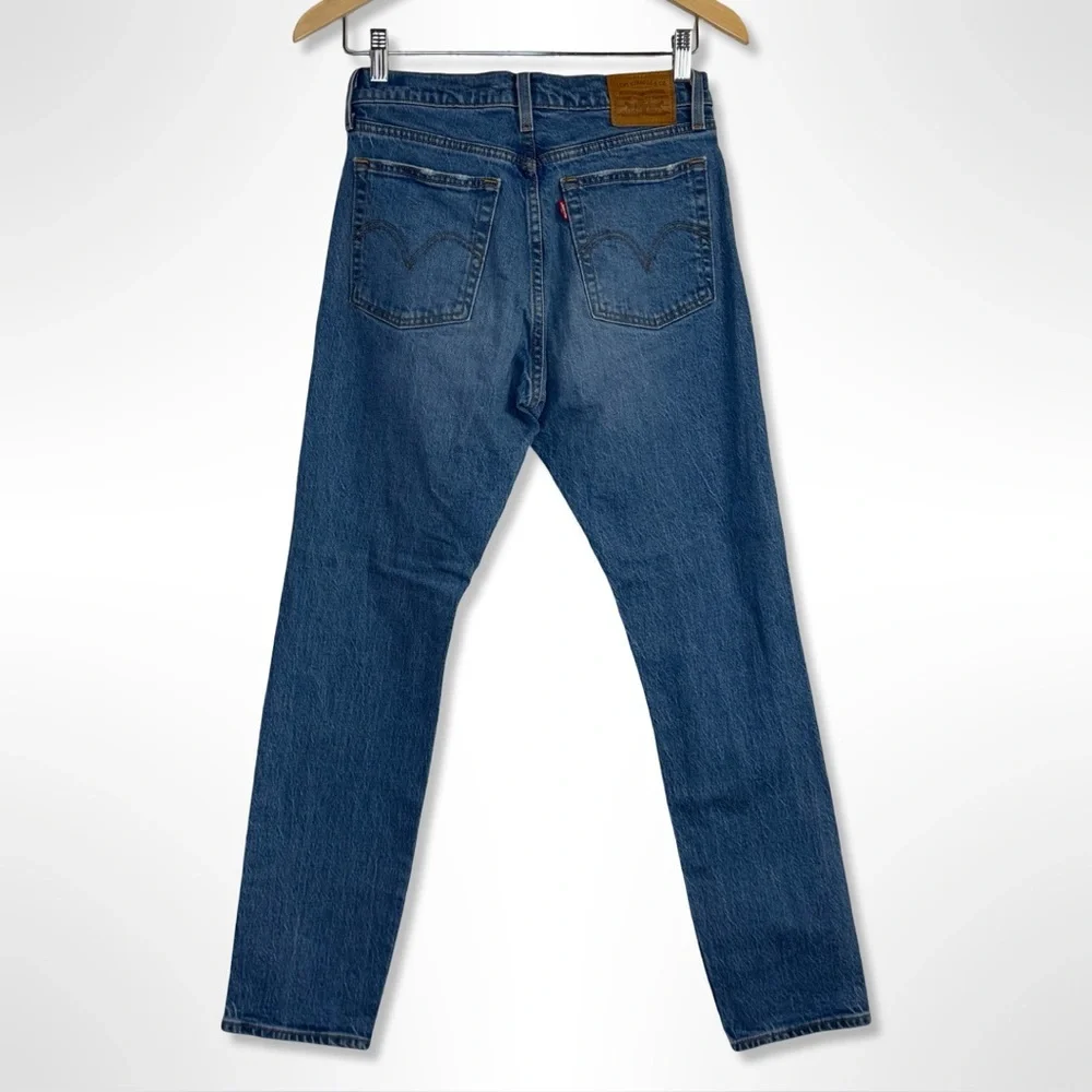 Levi’s Premium Women’s Wedgie Fit Straight Leg Jeans – Medium Wash – Size 27 - Picture 2 of 7